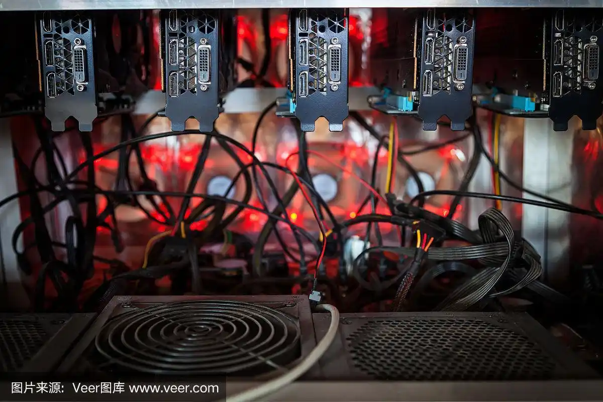 Eco-friendly mining farm powered by renewable energy sources